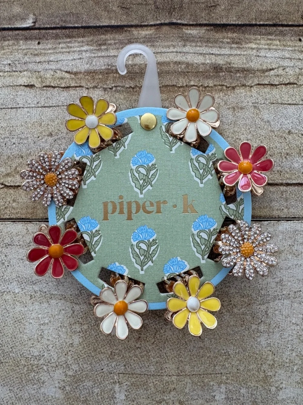 Piper K 8 Piece Set Daisy Flower Hair Clips Brand New on Card